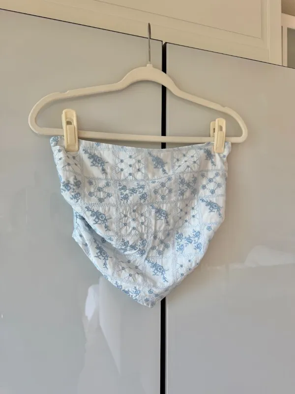 Reformation Dillon Blue and White Top Size XS/0 (Runs Large) - Like New - Image 4