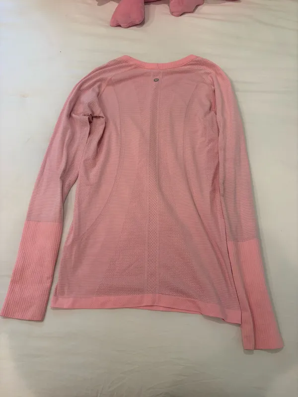 Lululemon Swiftly Tech Long Sleeve Shirt - Image 2