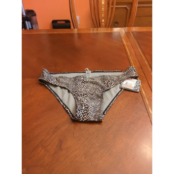 HOT KISS Women’s Swimsuit Bikini Bottom M Floral Belt Detail New With Tags - Image 5
