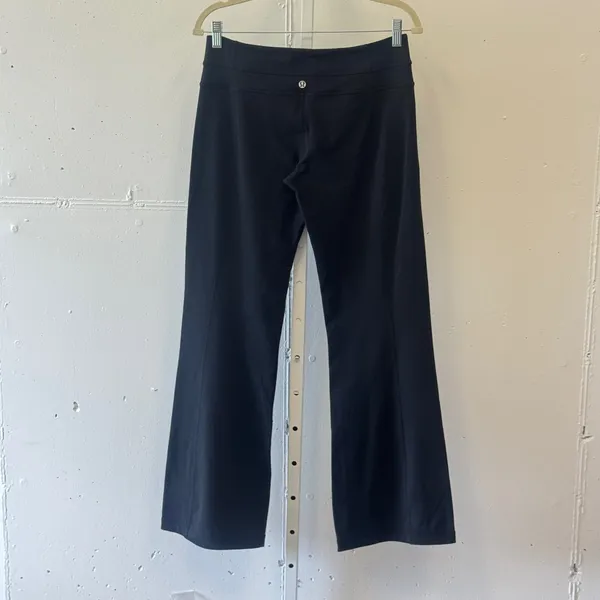 Lululemon Groove Pants Black Flare Yoga Pants Size 8 Reg Mid Rise Athleisure - Image 2