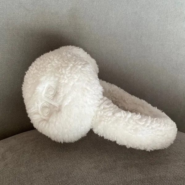 Alo Yoga Sherpa Ear Muffs Ivory - Image 5