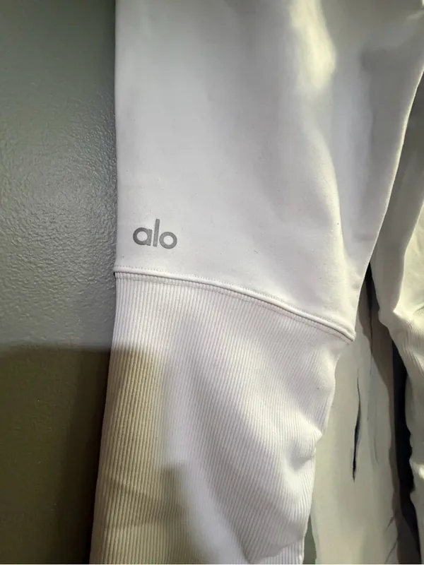 Alo Yoga White Goddess Leggings - Image 4