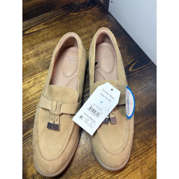 Time And Tru Tan Tassel Loafers‎ Size 7 - Image 3