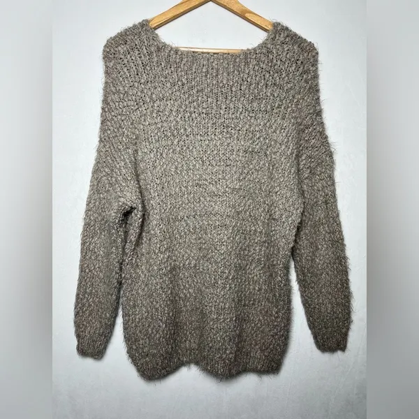Altar’d State Women’s Gray Chunky Knit Fringe Thread V Neck Boxy Sweater Size M - Image 2