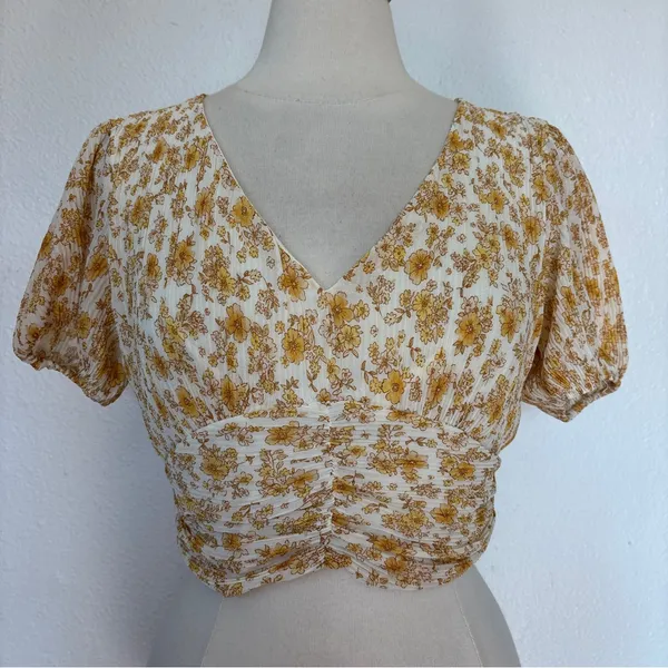 Blu Pepper Pleated Floral V-Neck Crop Top - Cream and Yellow - Image 2