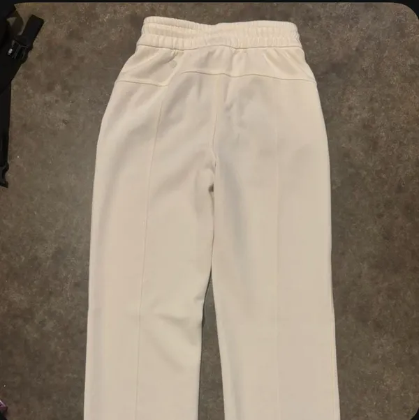 Lululemon Softstreme Pants - Image 2