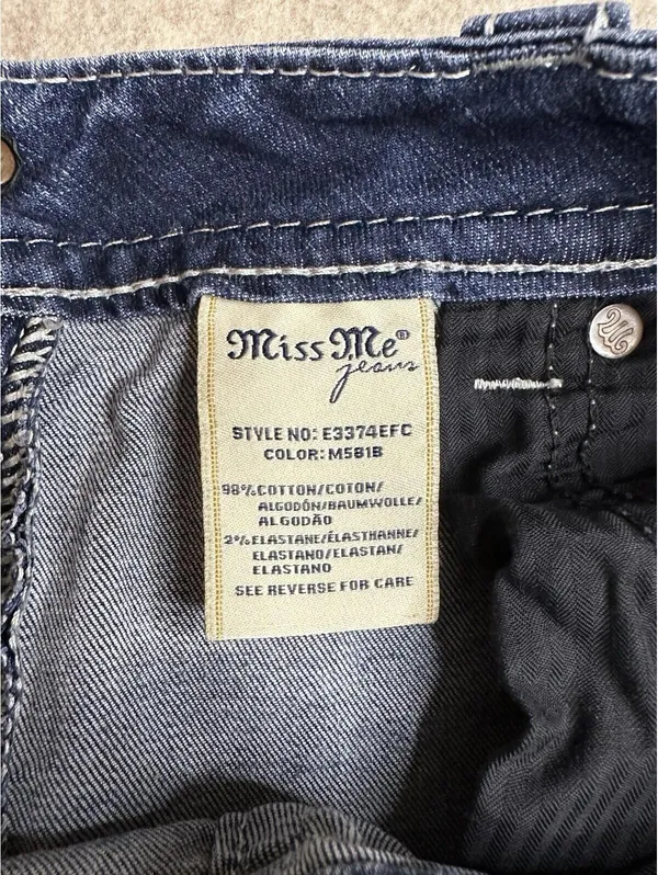 MISS ME Jeans Mid-Rise Easy Crop Curvy Distressed Size 27 Style E3374EFC - Image 6