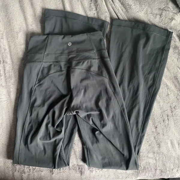 Lululemon Groove Pant Flare *32" - Image 4
