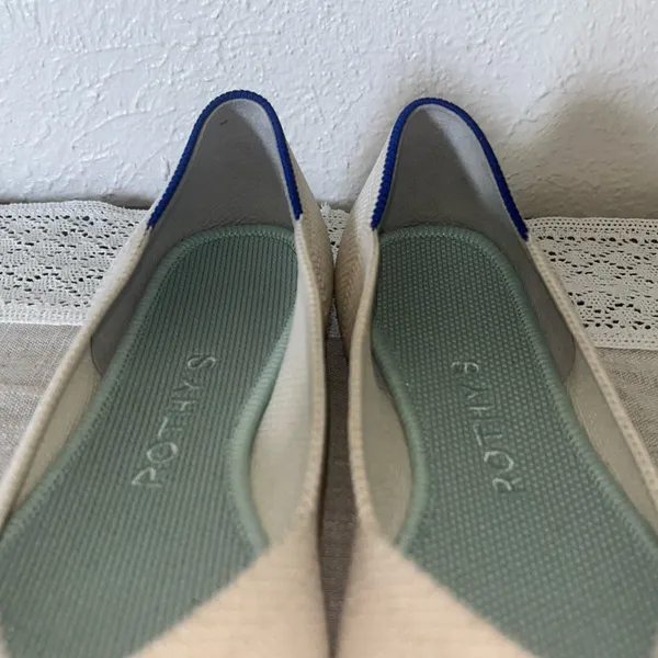 Women's Rothy’s The Point White Sand Special Edition Size 5 - Image 4