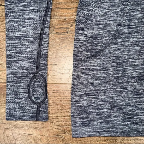 Lululemon Run: Swiftly Tech Long Sleeve Crew Space Dye Heathered Going Grape - Image 15