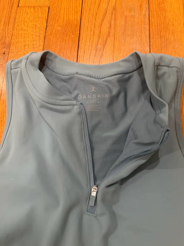 Danskin Crop Athletic Top - Image 2