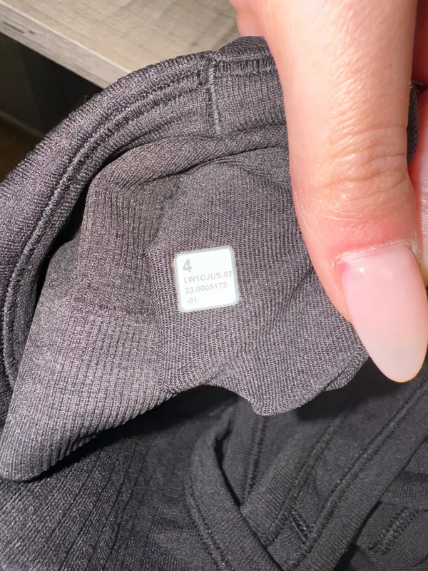 Lululemon Ebb Two Straight Cropped Razorback Tank Top - Image 4