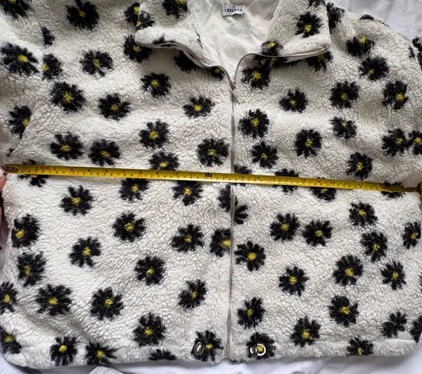 I Believe Women’s 2XL White/Black/Yellow Floral Sherpa Full Zip Jacket - Image 7