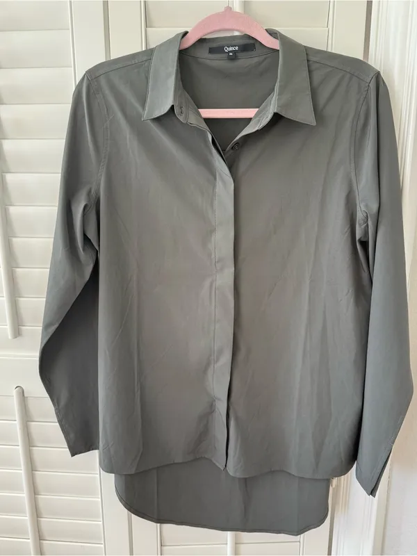 Quince Performance Tech Button-Down Long Sleeve Blouse Loose Fit Silky Small - Image 2