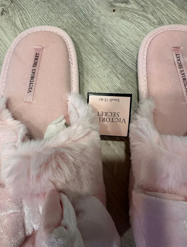 Victoria's Secret Slippers - Image 2