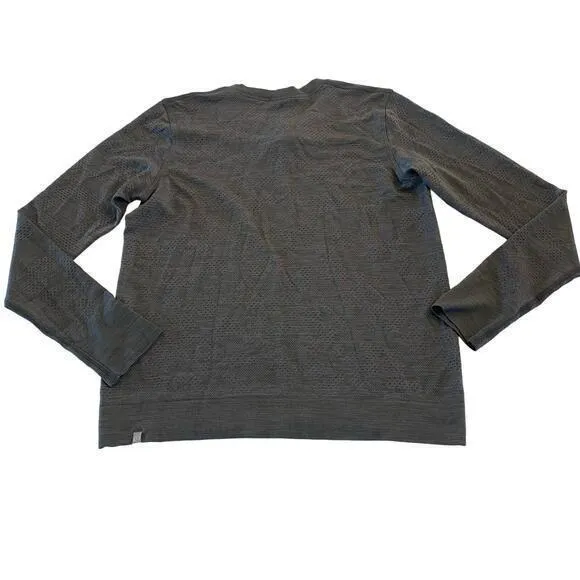 Lululemon Gray Long Sleeve Workout Top Shirt Size‎ 6 - Image 2