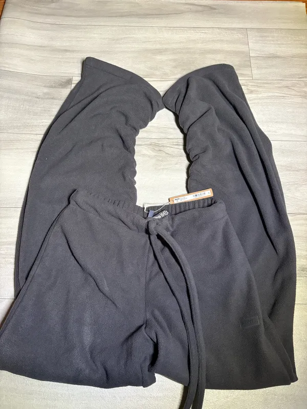 Skims fleece lounge stacked pant Color storm - Image 3