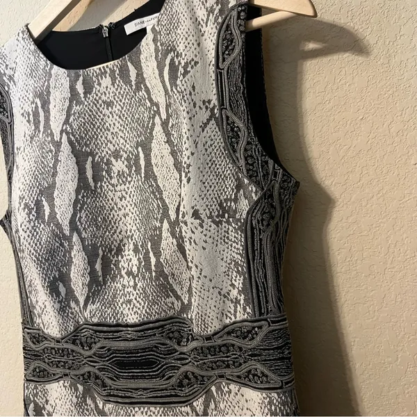 DVF Diane Von Furstenberg Embroidered Snake Print Fitted Dress - Image 7
