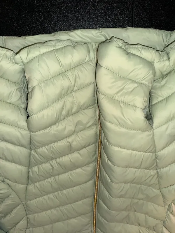 IRIS Women's Sage Green Hooded Puffer Jacket Size L - Image 5
