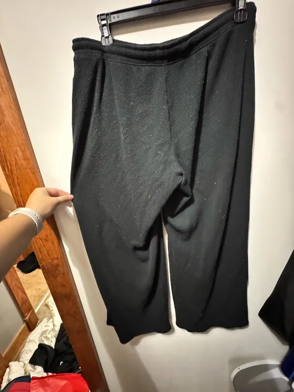 Gilly Hicks Sweatpants - Image 3
