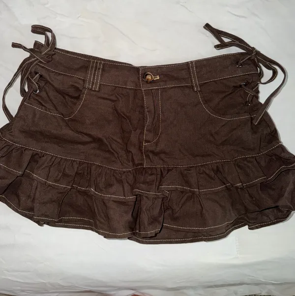Edikted brown linen mini ruffle skirt - Image 2