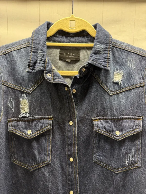 RISEN Dark Denim Distressed Snap Front Frayed Hem Jean Shirt Jacket Shacket - Image 3