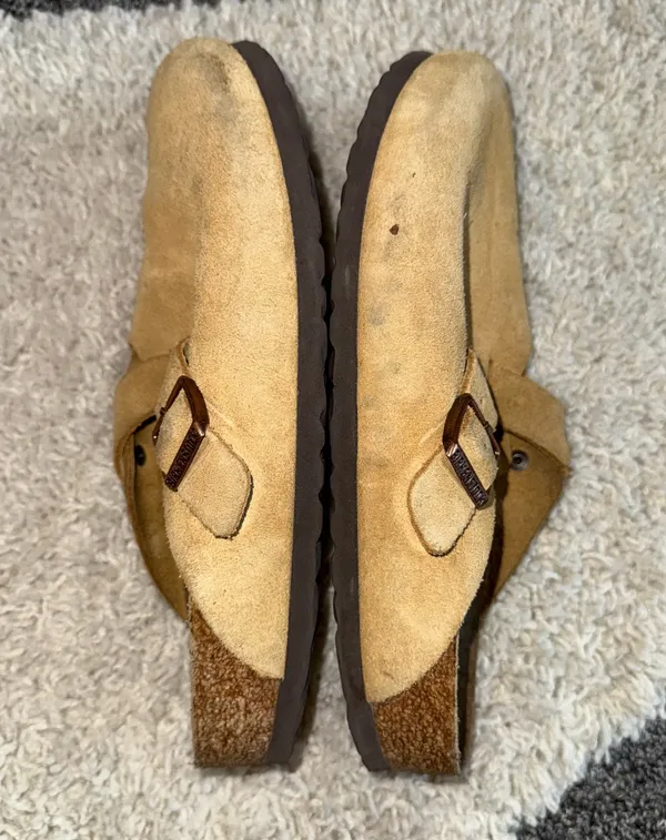 Birkenstock suede taupe clog slip on women’s 9 - Image 5