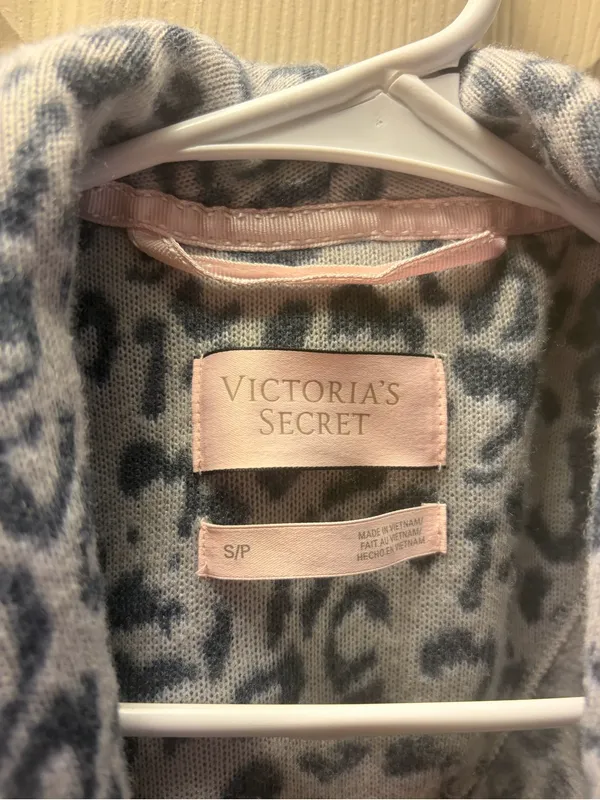 Victoria's Secret Women Cozy Thermal Robe Animal Print Size S/P - Image 2