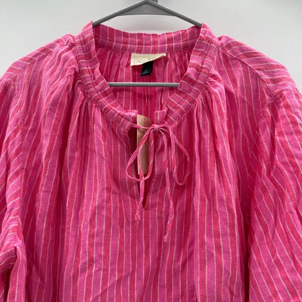Universal Thread Pink & White Striped V Neck Tie Half Sleeve‎ Top Sz XS NEW - Image 4