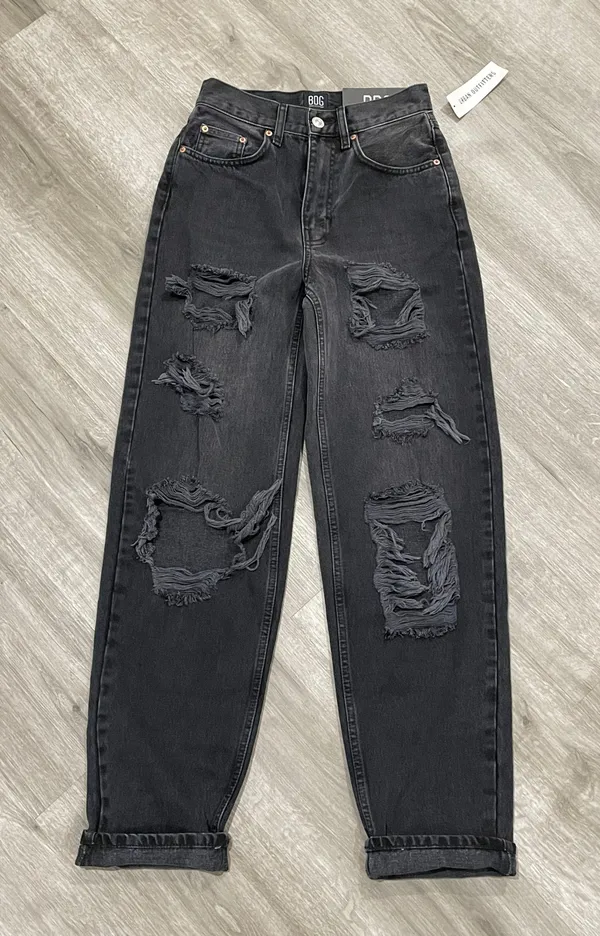 BDG High-Rise Black Jeans - Image 2