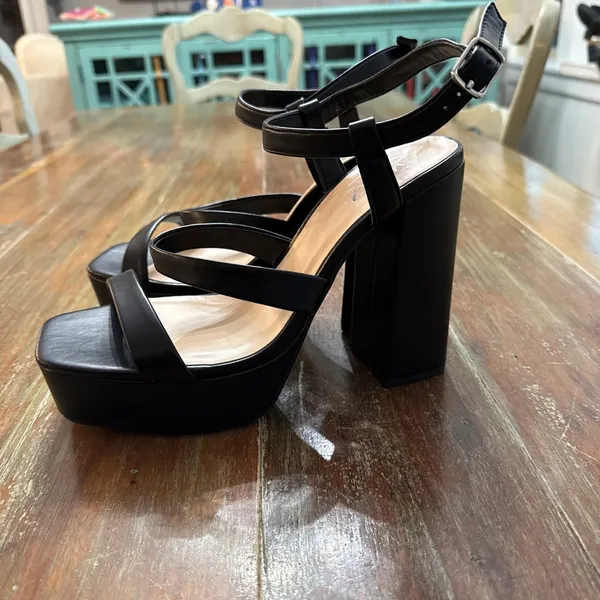 Y Not Y2K Black Platform Heels Size 9 - Image 2