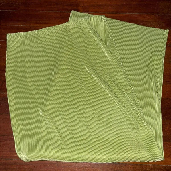 White Fox Boutique Lime Green Maxi Skirt - Image 2
