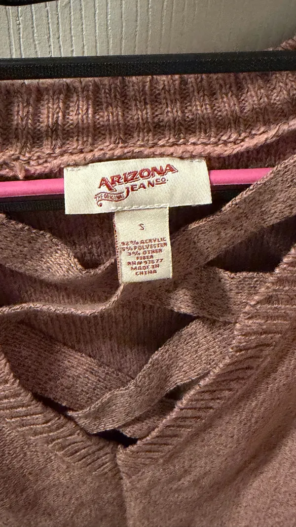 Crisscross V-Neck Long-Sleeve Sweater - Dusty Rose Arizona Jeans small - Image 2