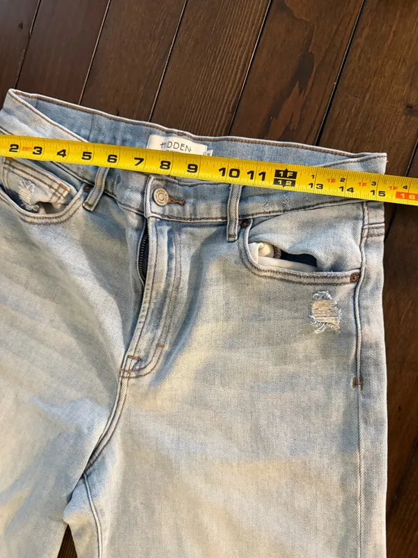 Hidden Jeans Light Wash Baggy Style Size 29 High Rise Relaxed Fit Denim - Image 6