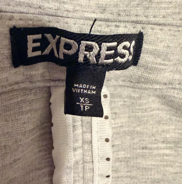 Express Light Grey Fitted Single Button Blazer Size XS - NWOT - Image 7