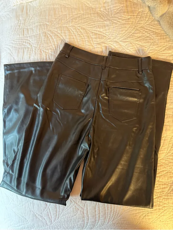 SHEIN Black Faux Leather Wide-Leg Jeans - Image 4