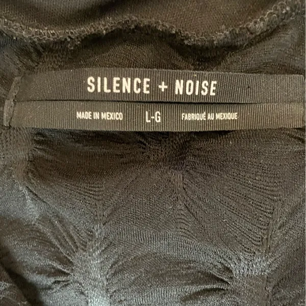 Silence + Noise‎ Asymmetrical Ruched Skirt Black Size L Urban Outfitters Texture - Image 6