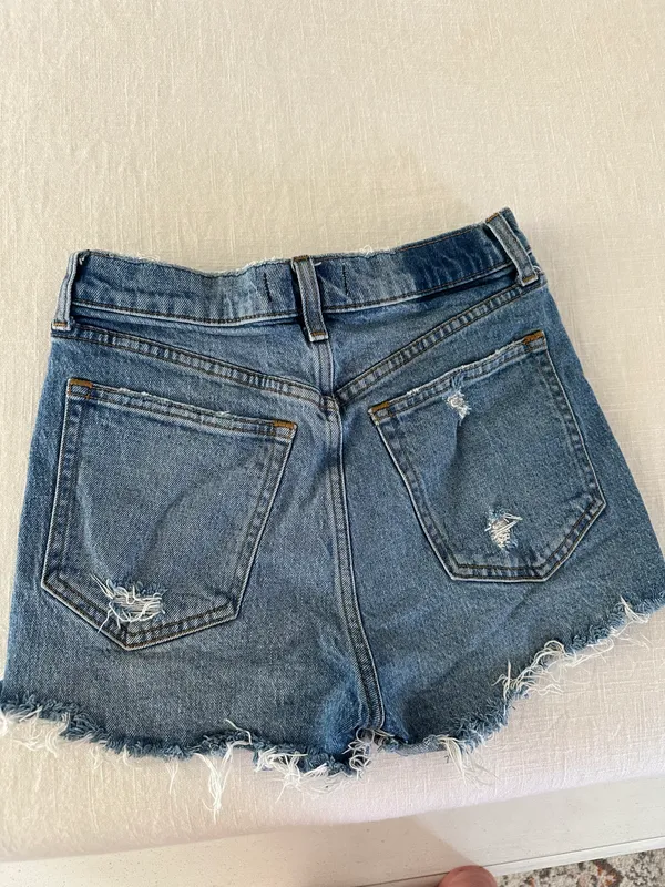 Abercrombie High Rise Mom Short - Image 4