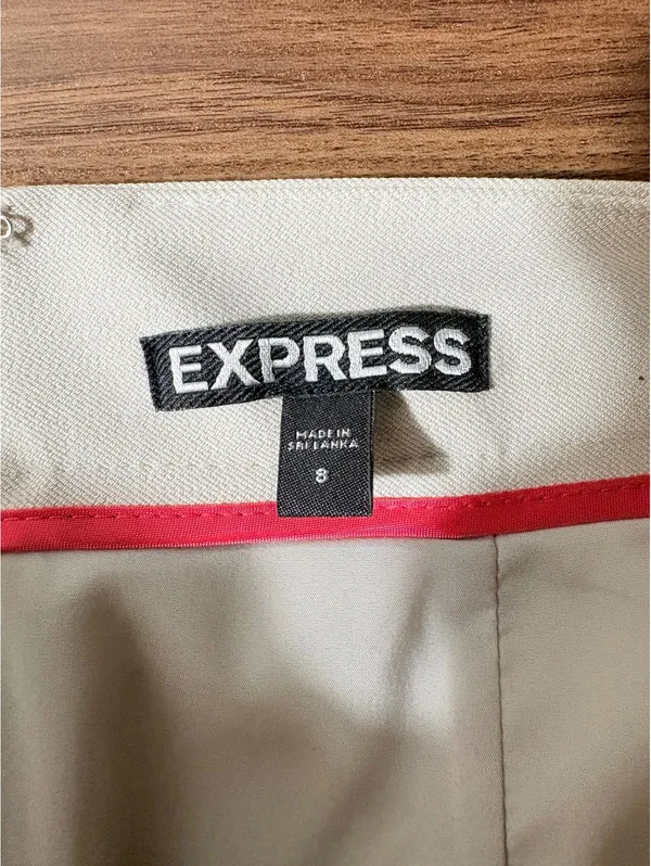 Express Women's Beige Pencil Skirt with Gold and Black Belt Detail, Size 8 - Image 6
