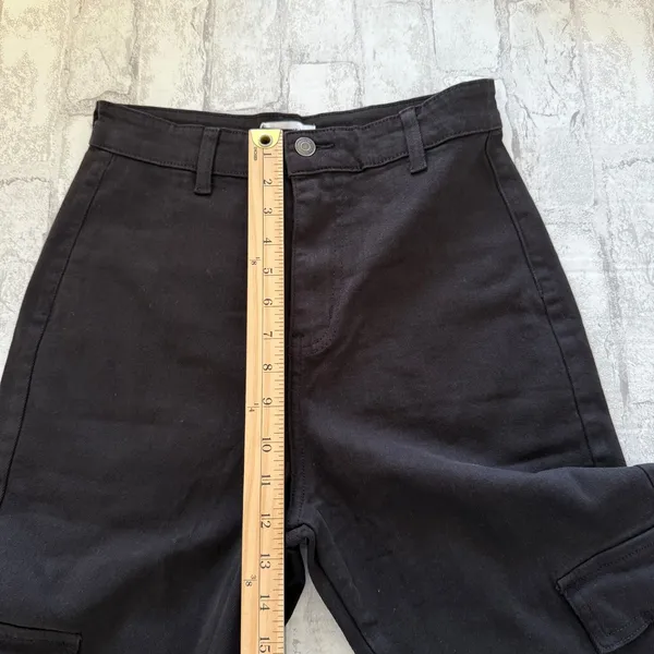 Annie Wear Raw Hem Black Cargo Wide Leg Cropped Jeans Edgy Utility Streetwear M - Image 7