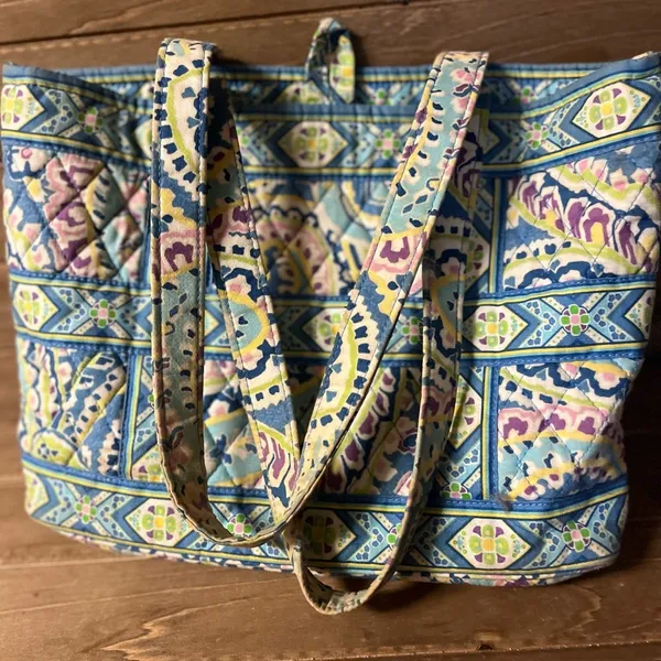 Vera Bradley Tote 14 x 10 lite blue women's handbag - Image 5