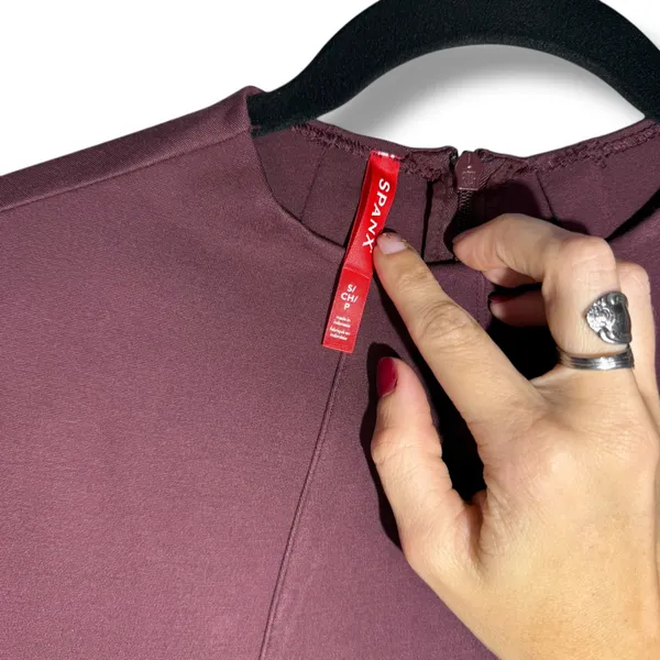SPANX The Perfect Funnel Top Short Sleeve Blouse‎ Maroon Size S - Image 2
