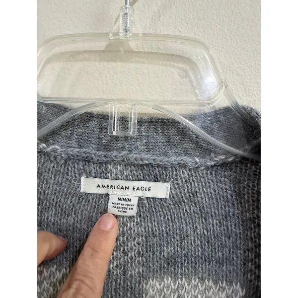 American Eagle Grey Plaid Open Front Cardigan Sweater Medium Pockets Oversized - Image 3