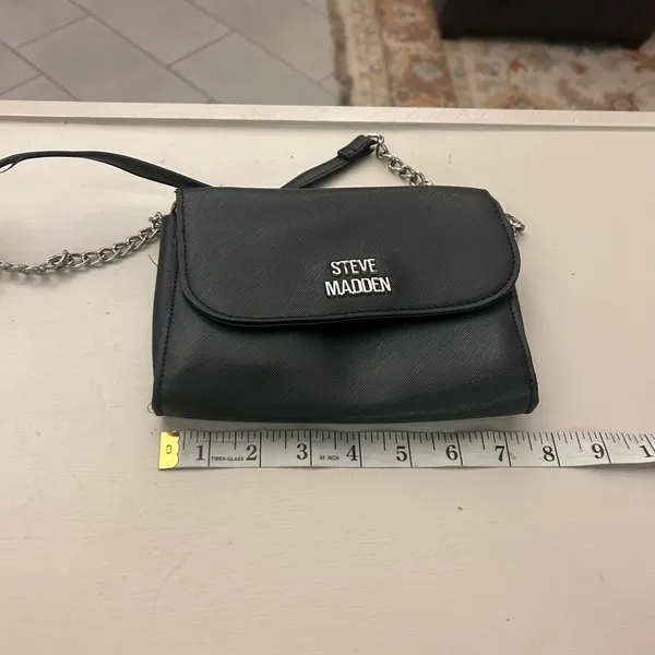 Bag Steve Madden Black Crossbody Bag with Silver Chain Strap - Image 3
