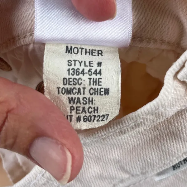Mother Women's The Tomcat Chew Jeans Peach Wash Button Fly Size 25 - Image 13