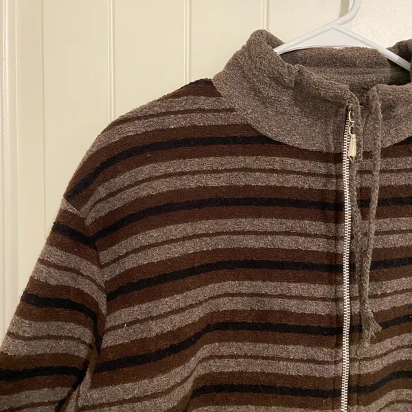 EUC Vintage Frazier Lawrence women’s brown stripe‎ soft plush zip jacket medium - Image 3
