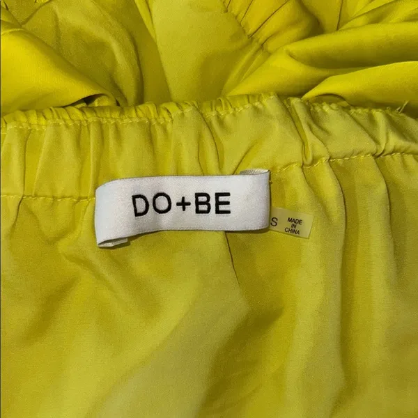 DO+BE Yellow Strapless Women's Top - Image 3