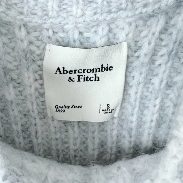 Abercrombie Sweater - Image 4
