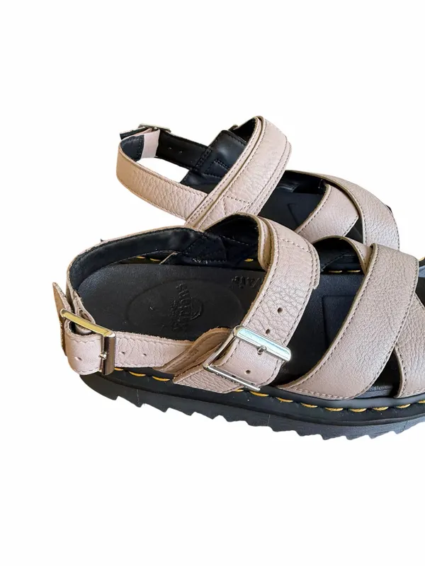 Dr. Martens NEW Women's Voss II Sandal Size 9 #260917 - Image 2