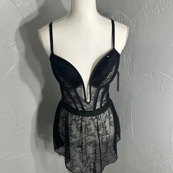 Roma Black Sheer Lace Babydoll Chemise with Plunge Cups - Image 6